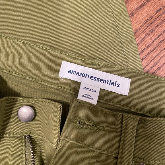 Amazon essentials green men’s pants size 30w x 28L - Picture 5 of 5